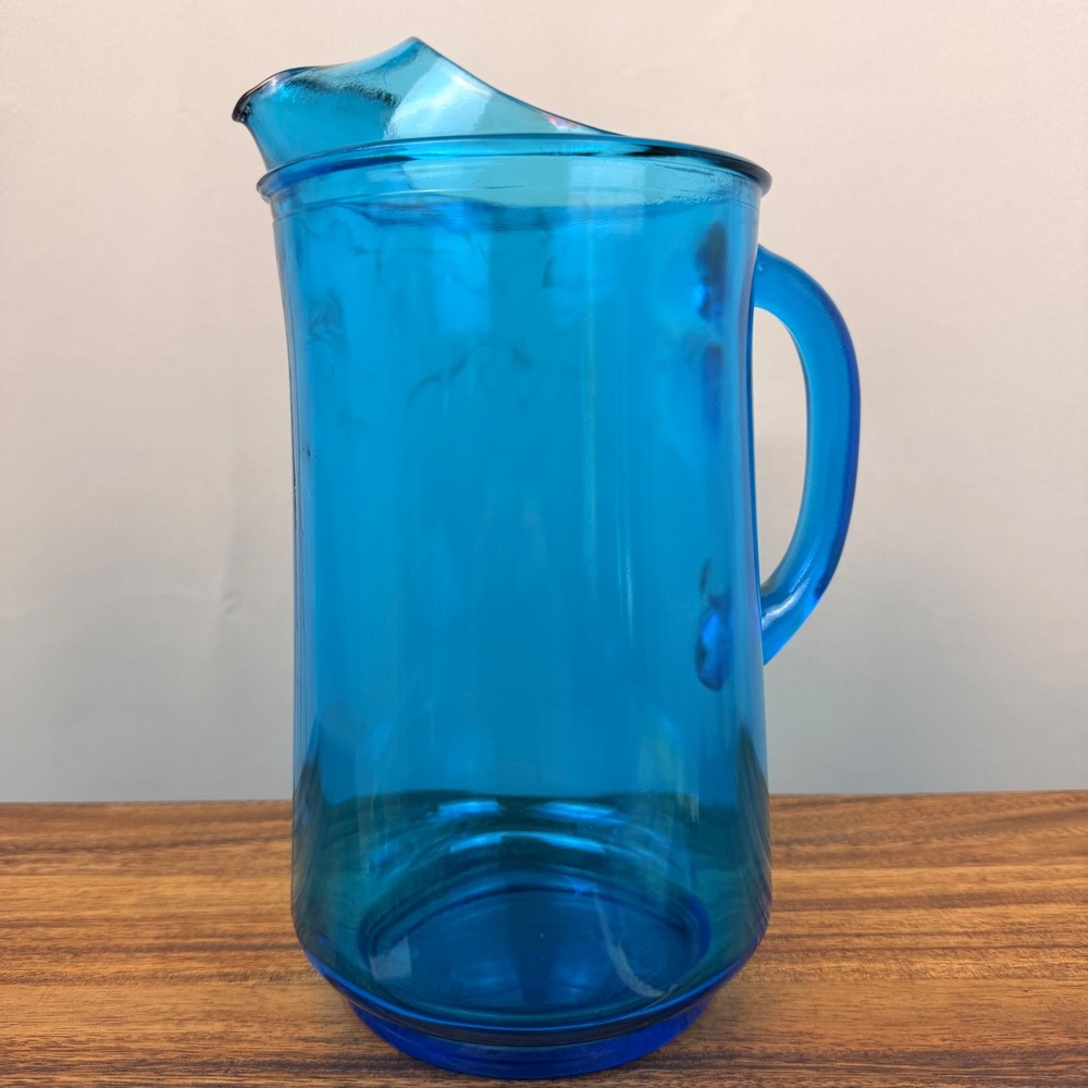 Anchor Hocking Turquoise Blue Glass Pitcher Mid Century Modern MCM 9.25 Inch